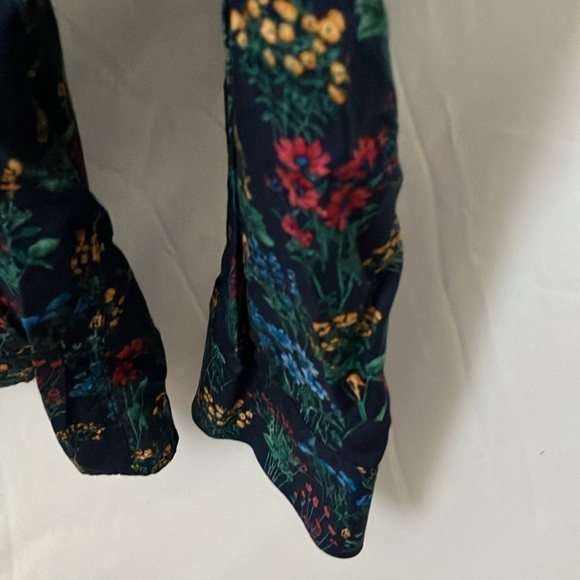 Bar III: slim fit stretch Blue long sleeve button down with floral pattern- L - Picture 5 of 16